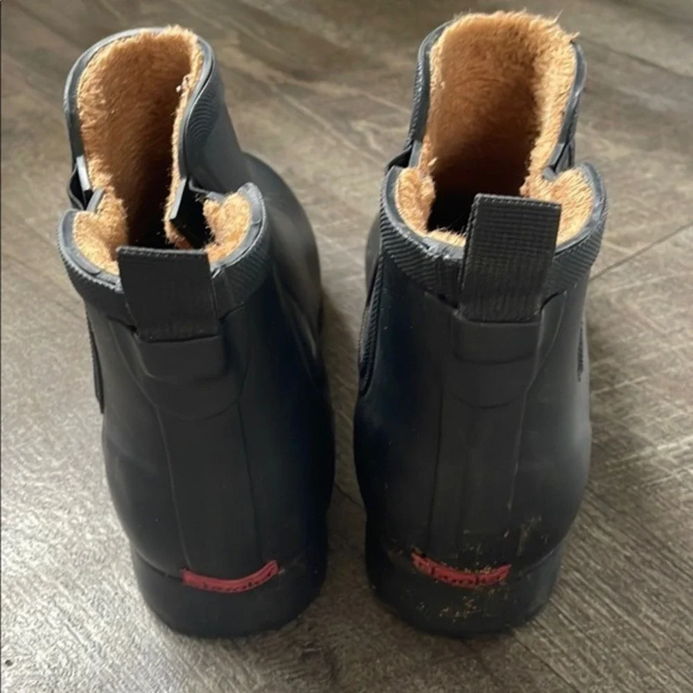 Chooka Black Winter Rain Boots with Chelsea Style women's size‎ 10